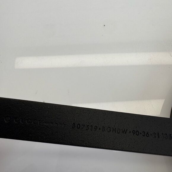 Gucci Slim Black Leather Belt 307519 90/36